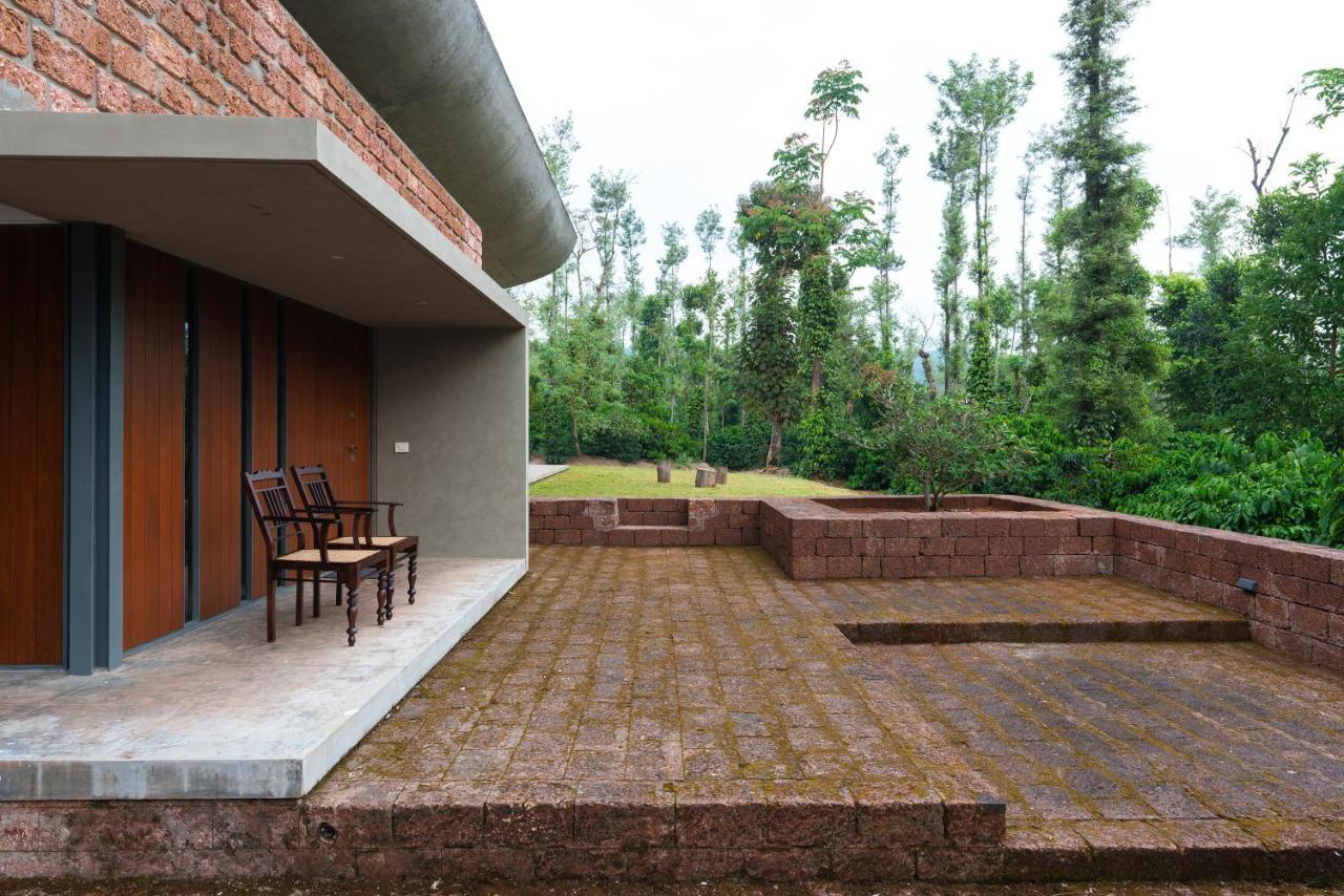 Saffronstays Cafella- A 3-Bdr Elliptical-Roof Villa In Chikmagalur Mudigere Luaran gambar